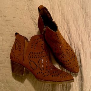 Carlos Victory boots